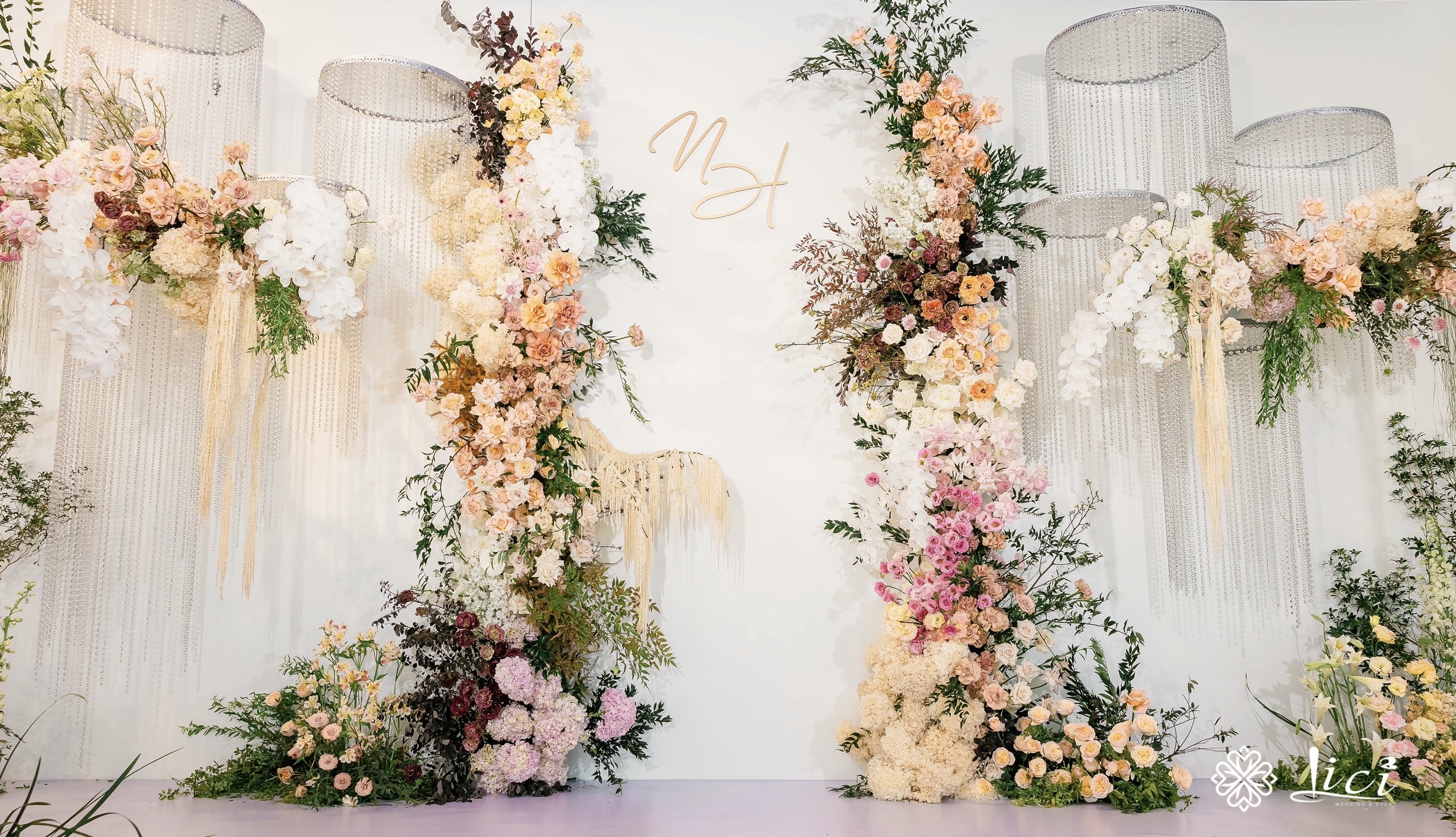 {"ARInfo":{"IsUseAR":false},"Version":"1.0.0","MakeupInfo":{"IsUseMakeup":false},"FaceliftInfo":{"IsChangeEyeLift":false,"IsChangeFacelift":false,"IsChangePostureLift":false,"IsChangeNose":false,"IsChangeFaceChin":false,"IsChangeMouth":false,"IsChangeThinFace":false},"BeautyInfo":{"SwitchMedicatedAcne":false,"IsAIBeauty":false,"IsBrightEyes":false,"IsSharpen":false,"IsOldBeauty":false,"IsReduceBlackEyes":false},"HandlerInfo":{"AppName":2},"FilterInfo":{"IsUseFilter":false}}